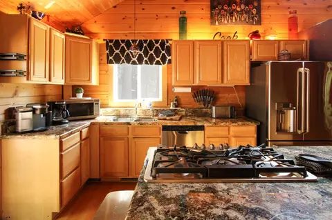 Kitchen - 2936 E Highway 4, Murphys, CA 95247 photo 2 of 5