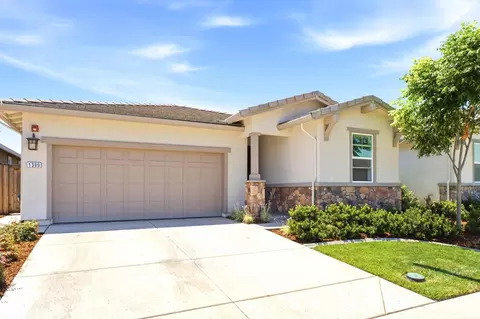 Exterior - 1399 Carson River Loop, Lincoln, CA 95648 photo 5 of 9