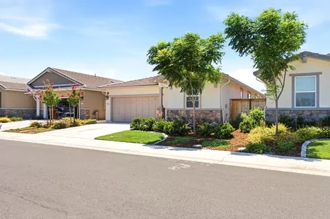 Exterior - 1399 Carson River Loop, Lincoln, CA 95648 photo 4 of 9