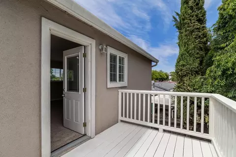 Exterior - 111 E 21st St, Tracy, CA 95376 photo 4 of 8