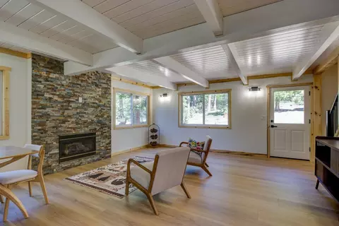Living - 590 Marilyn Way, Arnold, CA 95223 photo 1 of 3