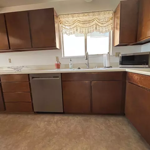 564 Spruce St, Berkeley, CA 94707 photo 9