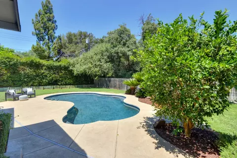 Exterior - 6301 Grant Ave, Carmichael, CA 95608 photo 11 of 16
