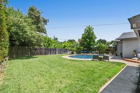 Exterior - 6301 Grant Ave, Carmichael, CA 95608 photo 3 of 16