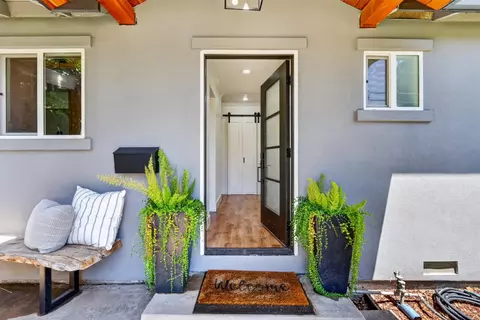Entry Way - 6301 Grant Ave, Carmichael, CA 95608 photo 1 of 2
