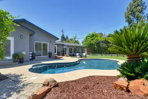 Exterior - 6301 Grant Ave, Carmichael, CA 95608 photo 12 of 16
