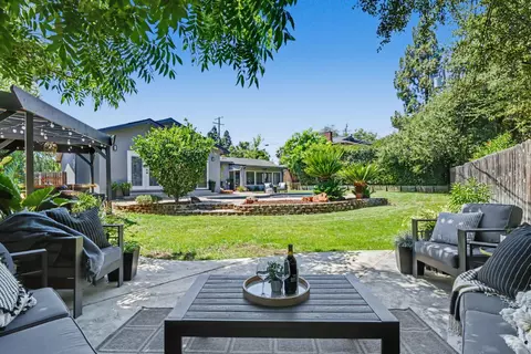 Exterior - 6301 Grant Ave, Carmichael, CA 95608 photo 8 of 16