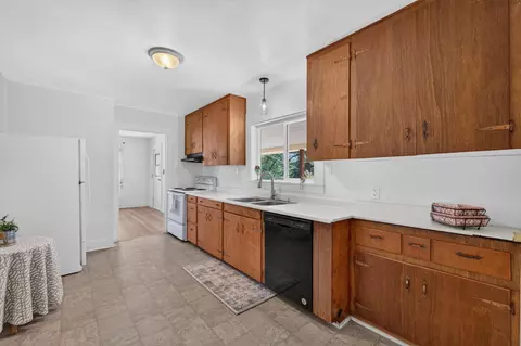 Kitchen - 2940 Conrad St, Placerville, CA 95667 photo 3 of 3
