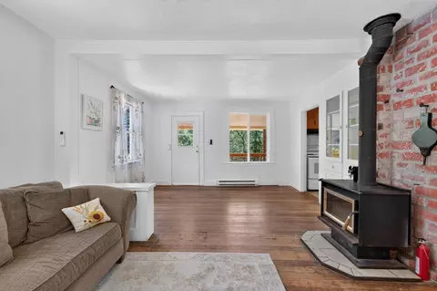 Living - 2940 Conrad St, Placerville, CA 95667 photo 3 of 4