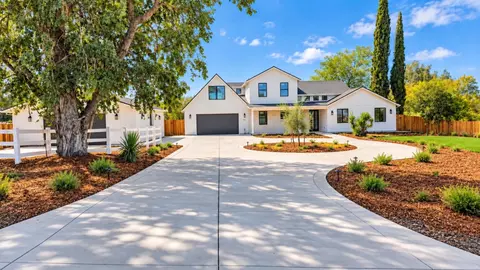 11740 Cresthill Dr, Elk Grove, CA 95624
