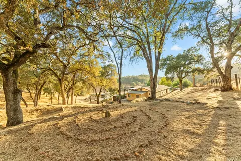 Exterior - 1315 Arrowbee Dr, Placerville, CA 95667 photo 4 of 17