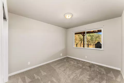 Bedroom - 1315 Arrowbee Dr, Placerville, CA 95667 photo 3 of 4