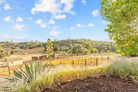Exterior - 1315 Arrowbee Dr, Placerville, CA 95667 photo 12 of 17