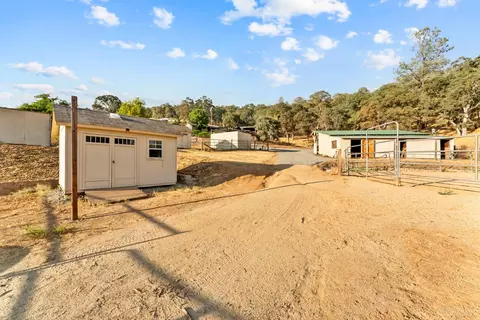 Exterior - 1315 Arrowbee Dr, Placerville, CA 95667 photo 17 of 17