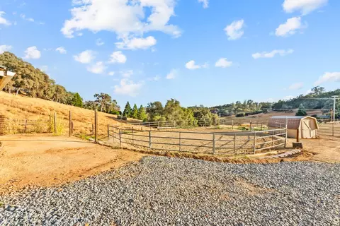 Exterior - 1315 Arrowbee Dr, Placerville, CA 95667 photo 15 of 17
