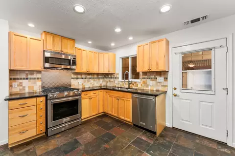 Kitchen - 1315 Arrowbee Dr, Placerville, CA 95667 photo 2 of 4