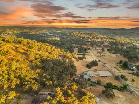 View/Area - 1315 Arrowbee Dr, Placerville, CA 95667 photo 4 of 6