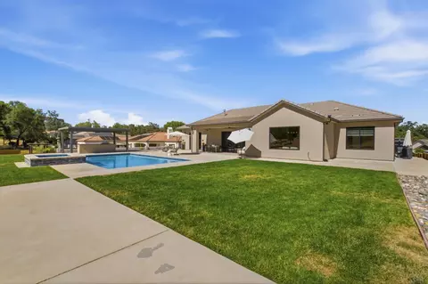 Exterior - 3360 Cherokee Trl, Loomis, CA 95650 photo 7 of 15