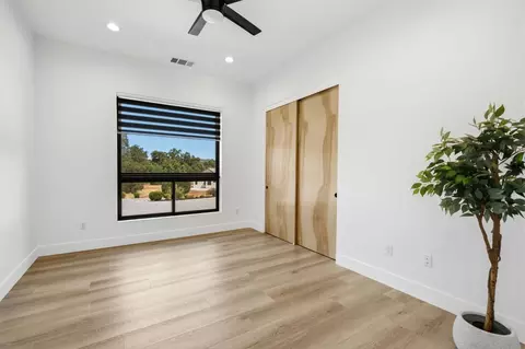 Bedroom - 3360 Cherokee Trl, Loomis, CA 95650 photo 1 of 6