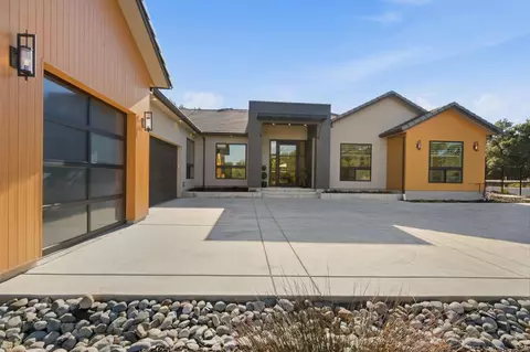 Exterior - 3360 Cherokee Trl, Loomis, CA 95650 photo 3 of 15