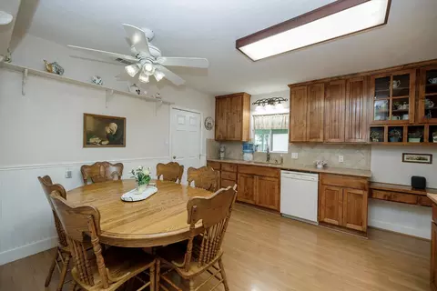 Dining - 606 Palm Ave, Ripon, CA 95366 photo 1 of 2