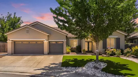 208 Fieldstone Ct, Roseville, CA 95747