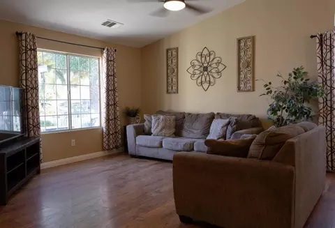 633 Dodderer St, Firebaugh, CA 93622 photo 4