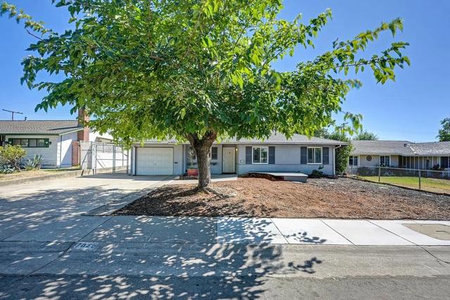 7023 Larchmont Dr, North Highlands, CA 95660