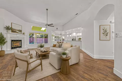 Living - 1126 Sprig, Merced, CA 95340 photo 2 of 5