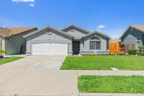 5837 Webb St, Riverbank, CA 95367