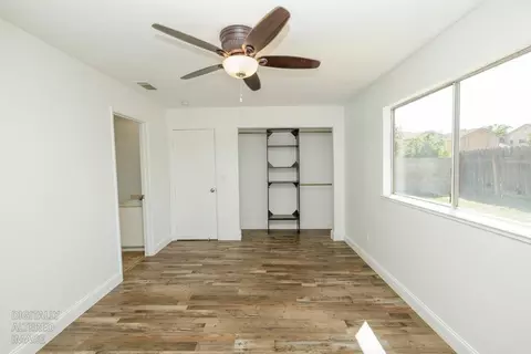 Bedroom - 712 Walnut Ave, Patterson, CA 95363 photo 1 of 3