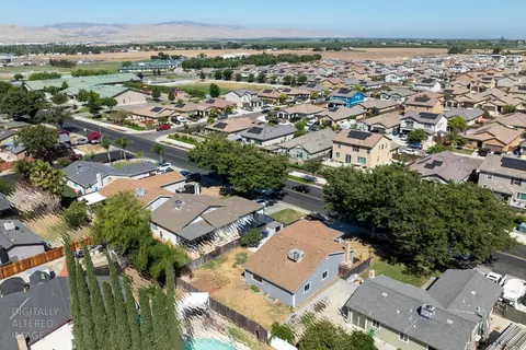 View/Area - 712 Walnut Ave, Patterson, CA 95363 photo 1 of 6