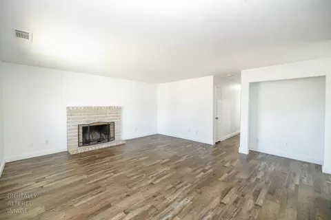 Living - 712 Walnut Ave, Patterson, CA 95363 photo 3 of 8
