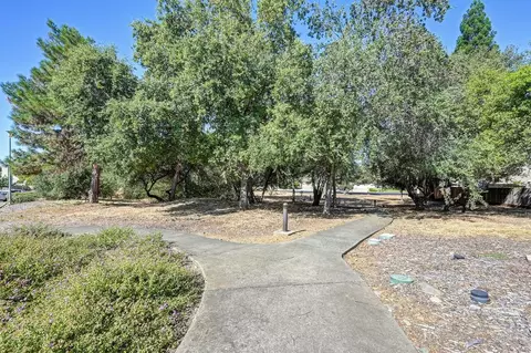 Exterior - 111 Larkin Cir, Folsom, CA 95630 photo 4 of 10