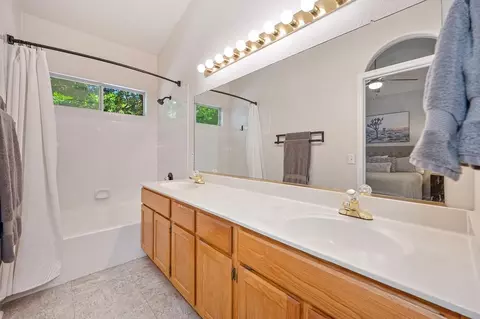 Bath - 111 Larkin Cir, Folsom, CA 95630 photo 1 of 2