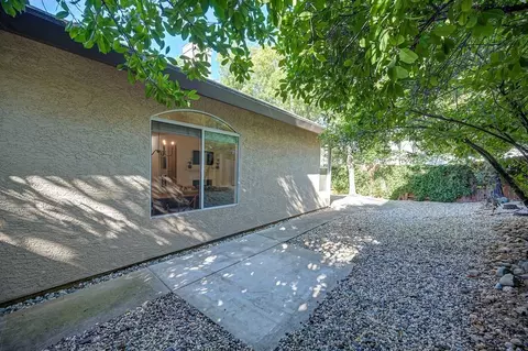 Exterior - 111 Larkin Cir, Folsom, CA 95630 photo 6 of 10