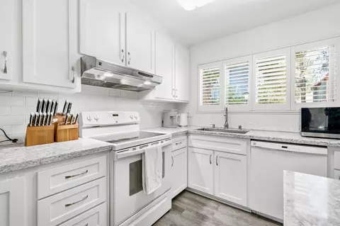 2017 Alta Loma St, Davis, CA 95616 photo 7
