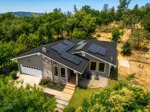 10420 Sabiniana Rd, Browns Valley, CA 95918
