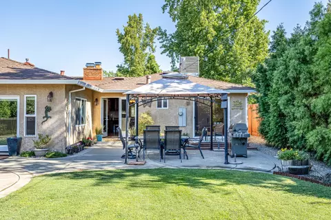 Exterior - 5220 Glancy Dr, Carmichael, CA 95608 photo 13 of 19