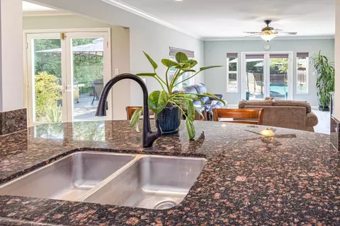Kitchen - 5220 Glancy Dr, Carmichael, CA 95608 photo 4 of 6