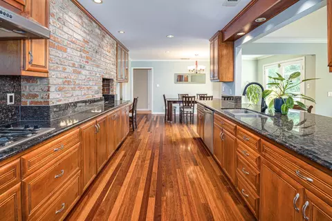 Kitchen - 5220 Glancy Dr, Carmichael, CA 95608 photo 3 of 6