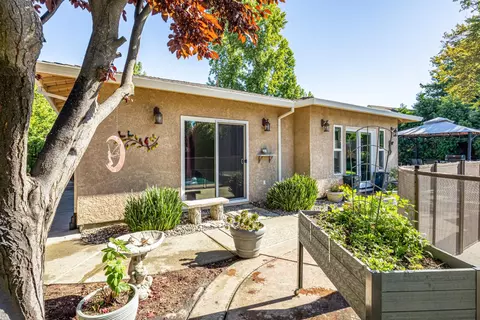 Exterior - 5220 Glancy Dr, Carmichael, CA 95608 photo 6 of 19