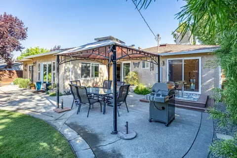 Exterior - 5220 Glancy Dr, Carmichael, CA 95608 photo 5 of 19