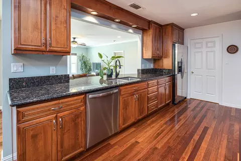 Kitchen - 5220 Glancy Dr, Carmichael, CA 95608 photo 6 of 6