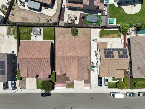 View/Area - 2095 Macedo St, Manteca, CA 95337 photo 7 of 10