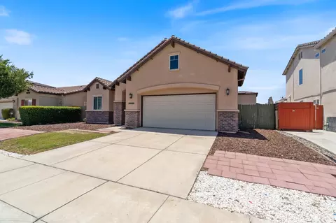 Exterior - 2095 Macedo St, Manteca, CA 95337 photo 3 of 5