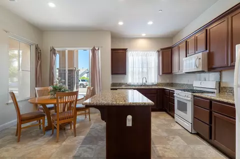 Kitchen - 2095 Macedo St, Manteca, CA 95337 photo 2 of 3