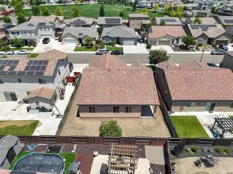 View/Area - 2095 Macedo St, Manteca, CA 95337 photo 5 of 10