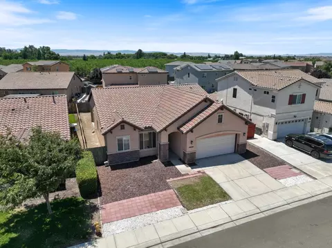 View/Area - 2095 Macedo St, Manteca, CA 95337 photo 2 of 10