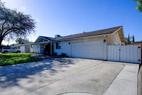 Exterior - 2212 Mauna Loa Dr, Ceres, CA 95307 photo 10 of 10